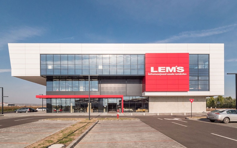 Fatada ventilata realizata cu panouri compozite incombustibile Alucobond, LEM'S Ploiesti